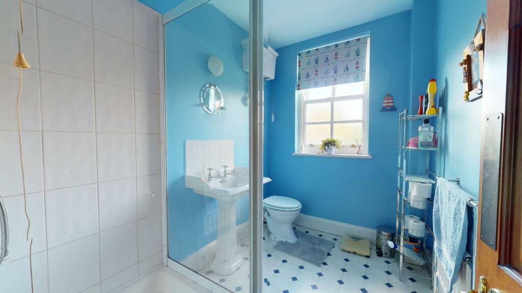 Additional image 16 of Thong Lane, Shorne,