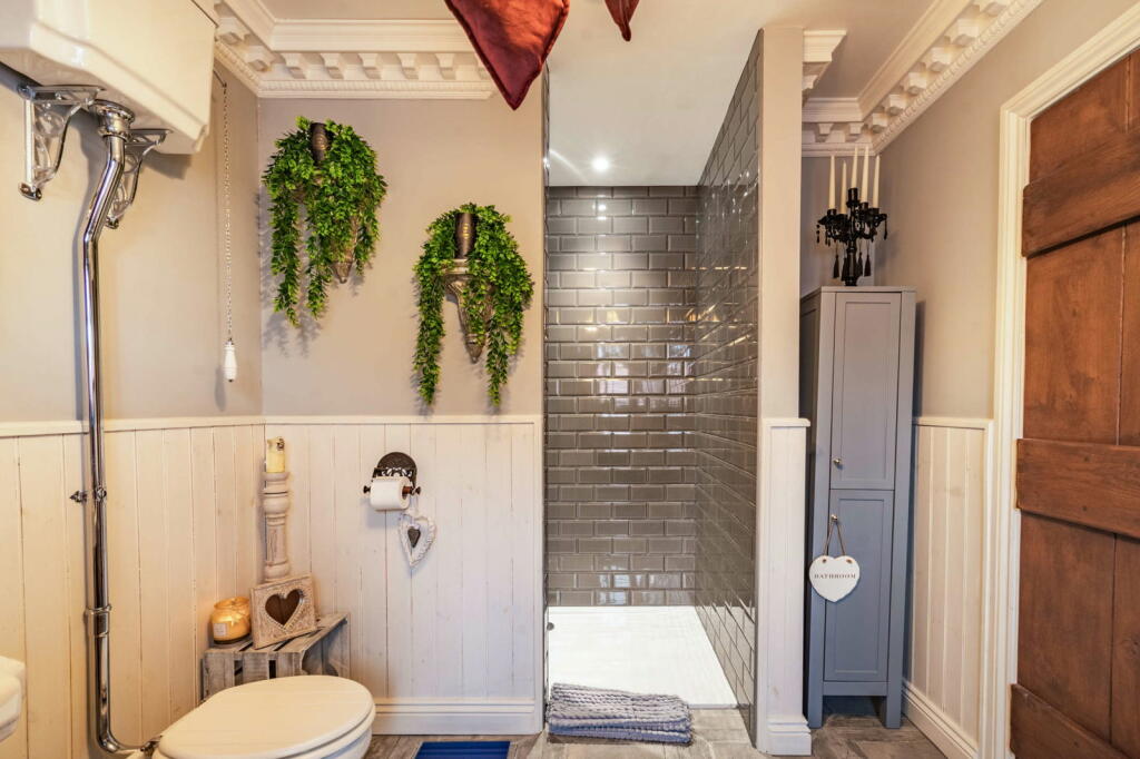 Additional image 32 of Luxury Home On Weston Lane, Bulkington, CV12 9RX