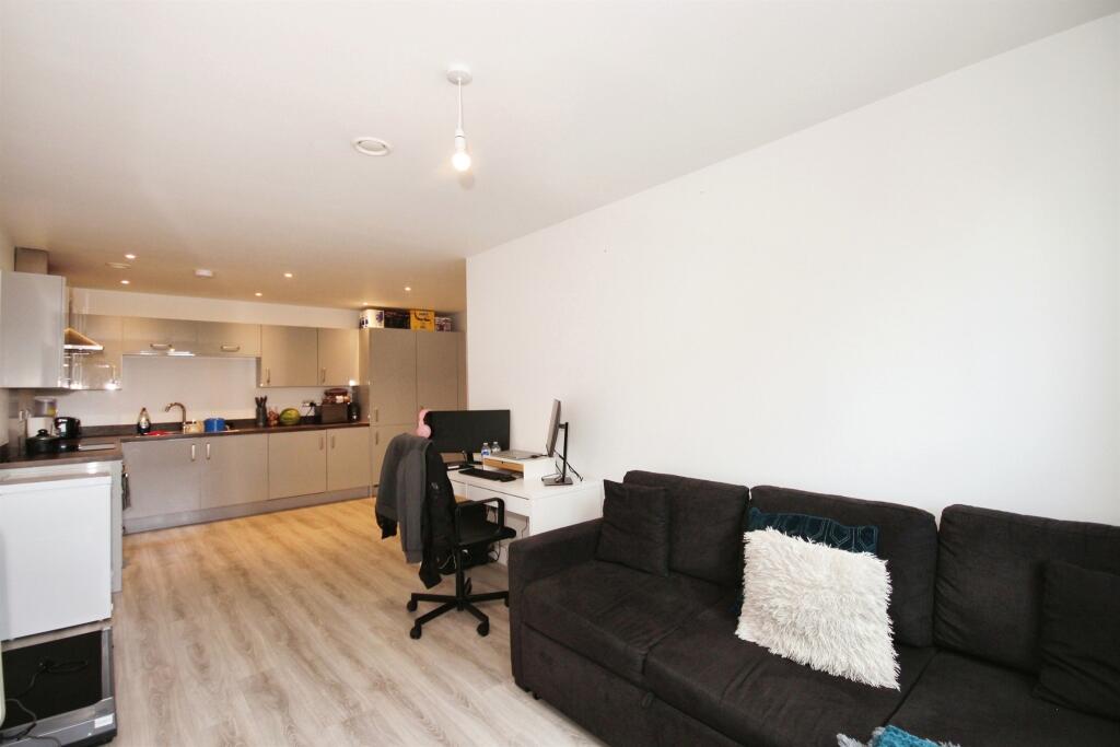 Additional image 3 of Foleshill Road, Coventry