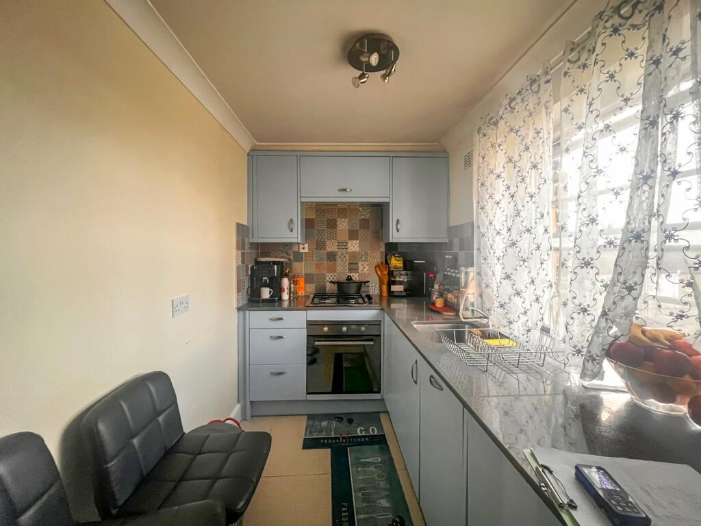 Additional image 4 of Harmer Street, Gravesend, DA12