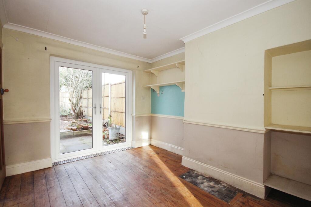 Additional image 8 of Wharf Street, Warwick