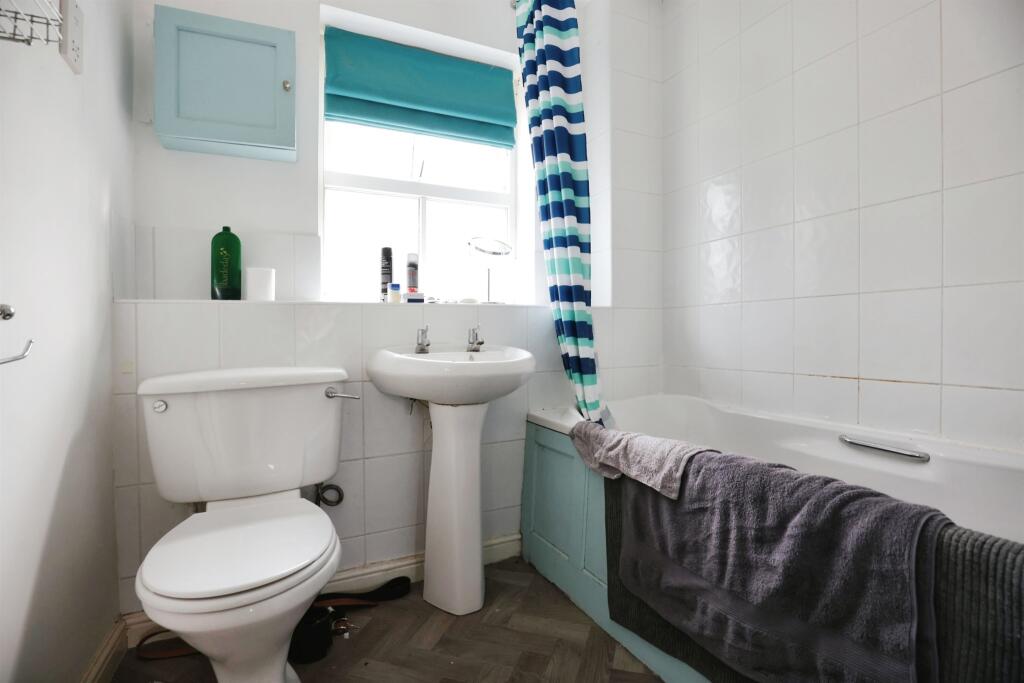 Additional image 12 of Swift Close, Kenilworth