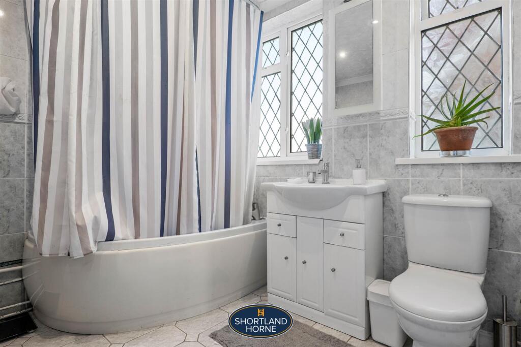 Additional image 13 of Arnold Avenue, Styvechale, Coventry