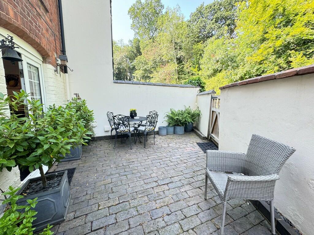 Additional image 20 of Castle Grove, Kenilworth