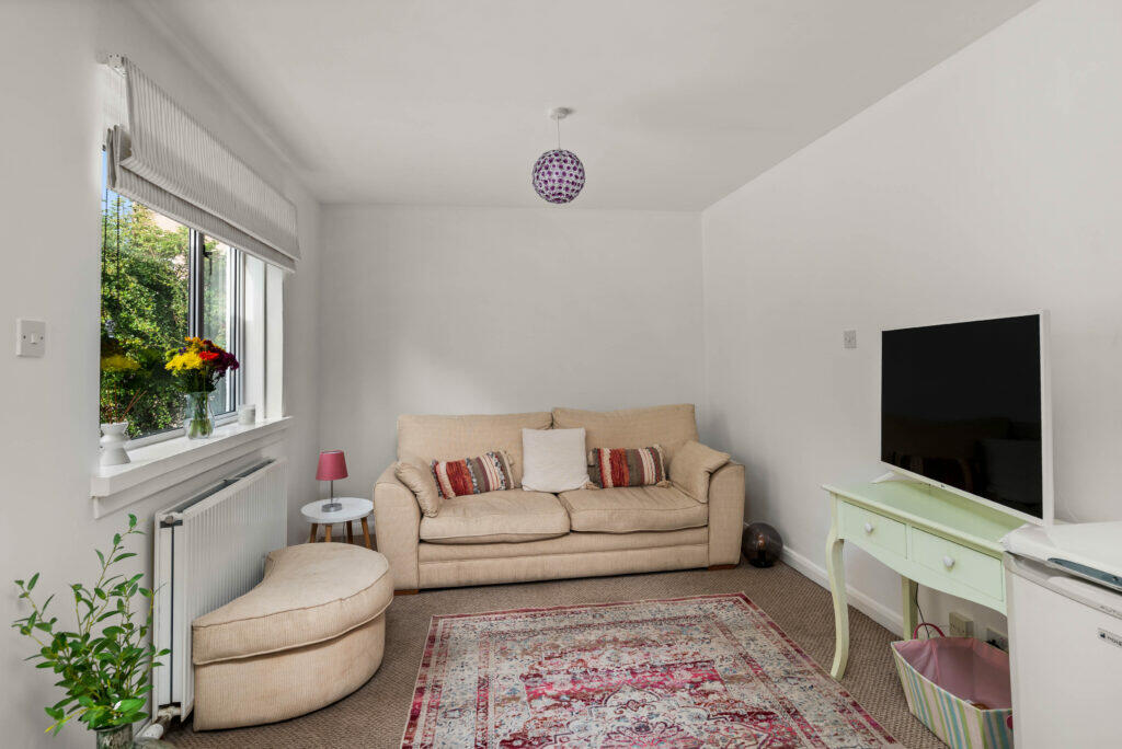 Additional image 6 of 2 Bennan Gardens, Broughty Ferry, Dundee, DD5 3EJ