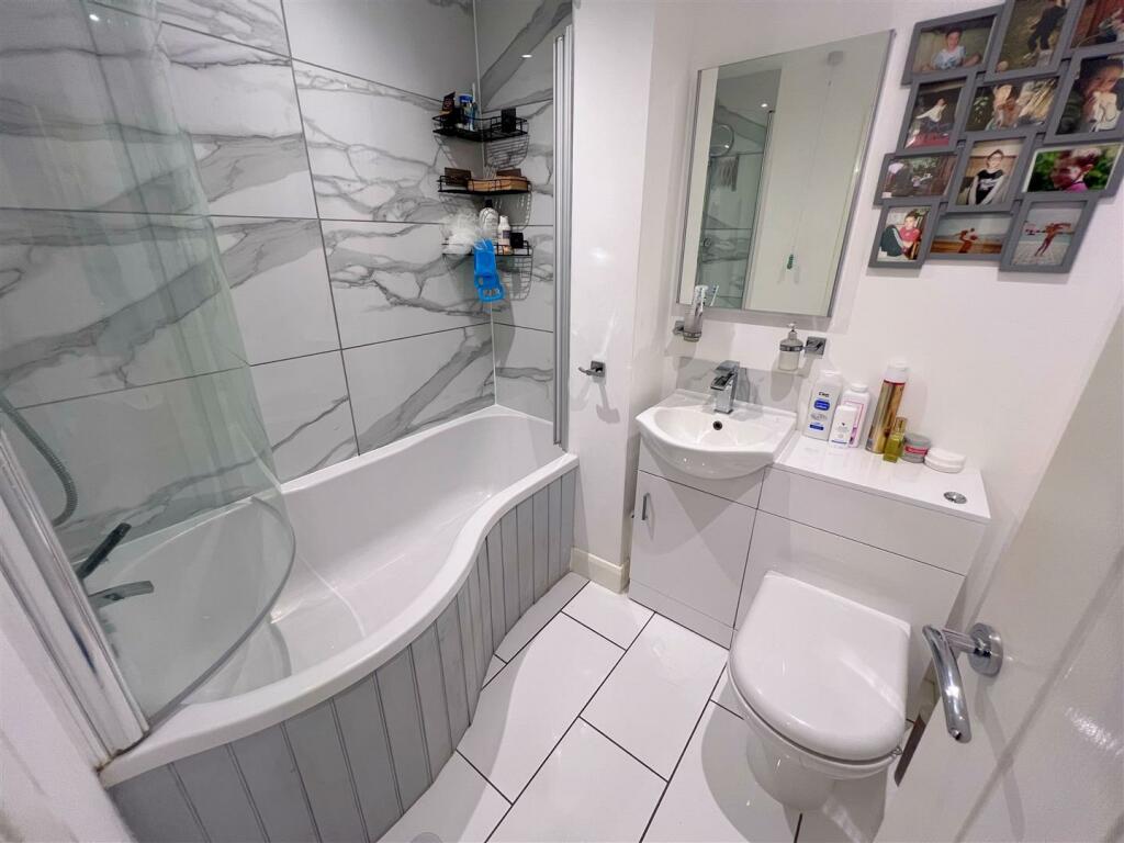 Additional image 12 of New Street, Stratford-Upon-Avon