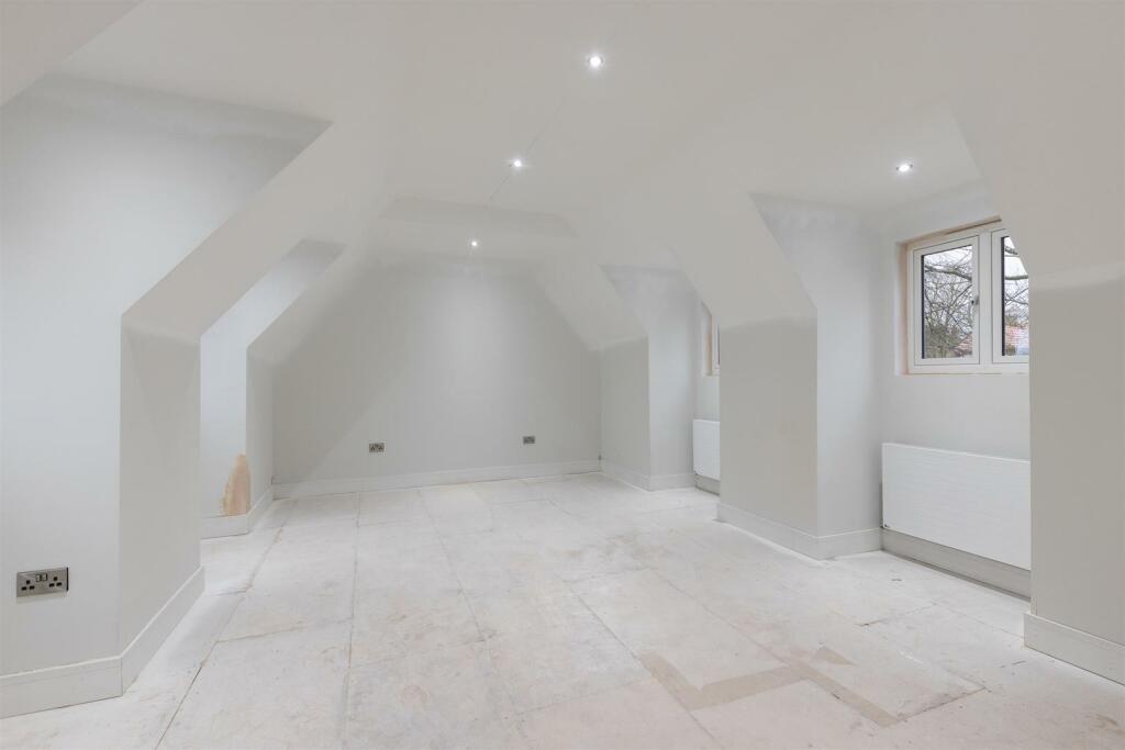 Additional image 27 of OPEN DAY: SATURDAY 15 FEBRUARY BETWEEN 10AM - 1PM. 1 The Mayfair, Audlem Road, Woore