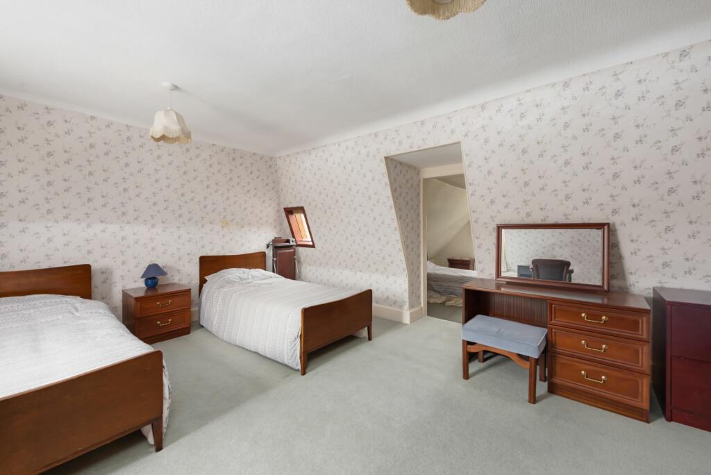 Additional image 10 of High Street, Whitstable, CT5