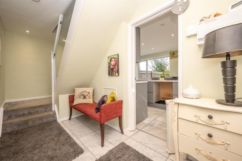 Additional image 9 of St. Laurence Close, Rowington, Warwick