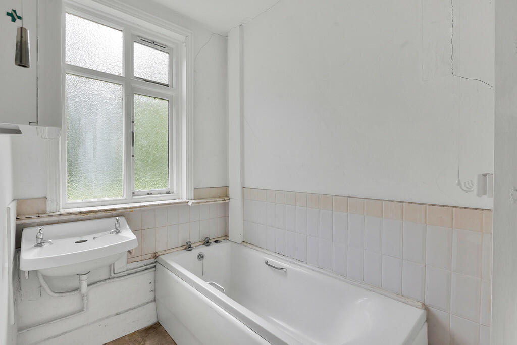 Additional image 11 of Hunts Lock, Northwich