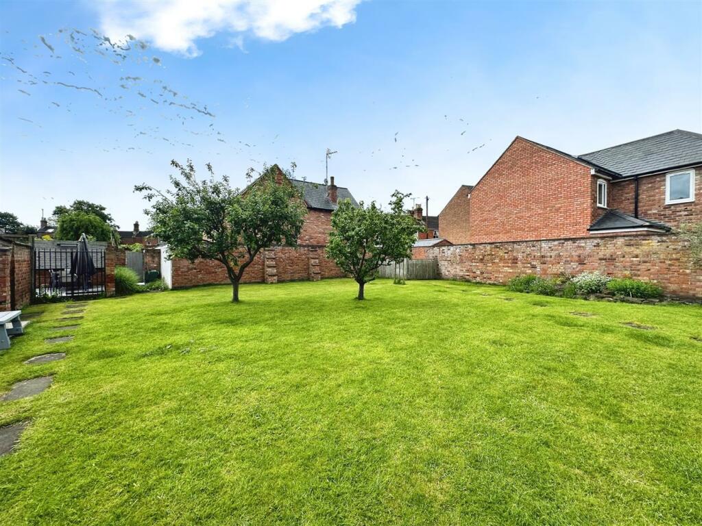 Additional image 32 of Leam Terrace, Leamington Spa