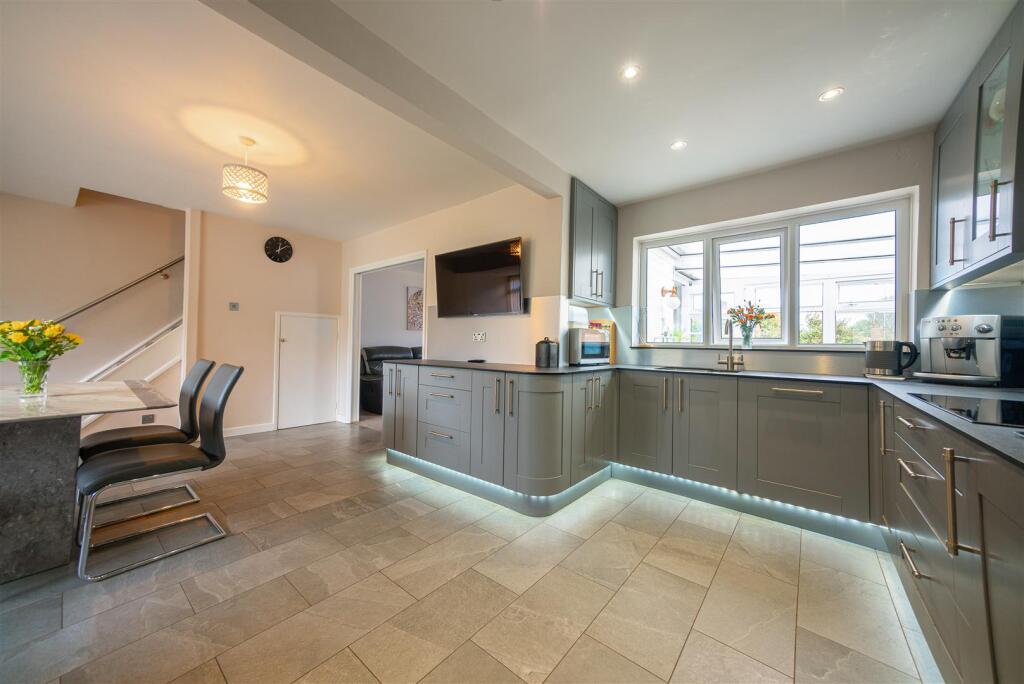 Additional image 5 of Bigbury Close, Styvechale, Coventry