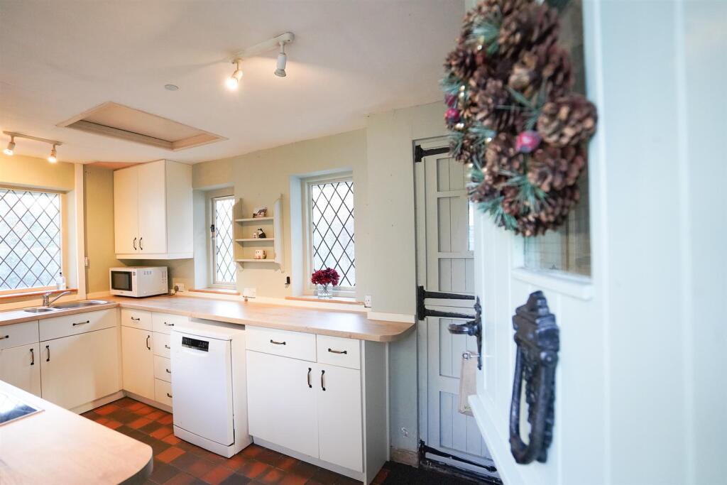 Additional image 8 of School Lane, Hunningham, Leamington Spa