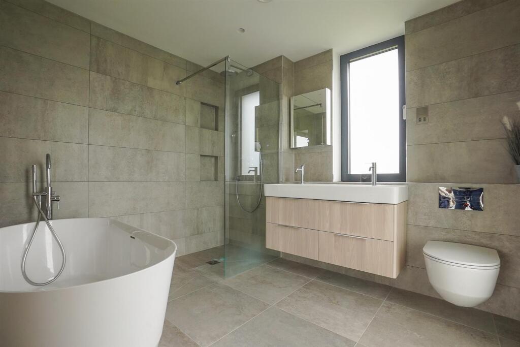 Additional image 18 of Alveston Lane, Alveston, Stratford-Upon-Avon