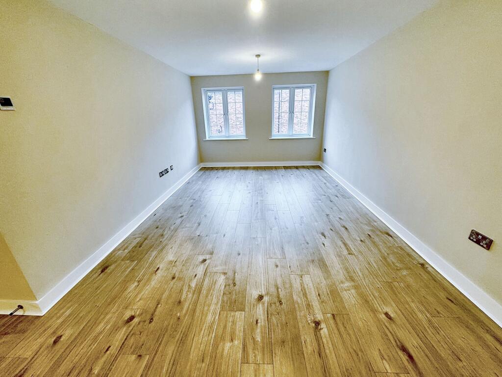 Additional image 3 of Apartment 4, Whittle House, 19 Warwick Street