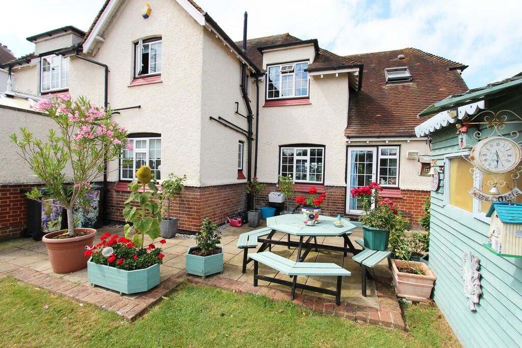 Additional image 41 of Singlewell Road, Gravesend