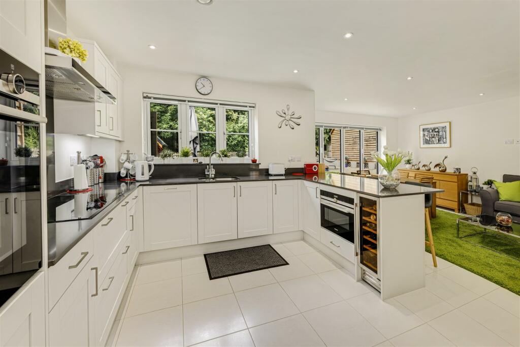 Additional image 7 of Astley Close, Little Kineton