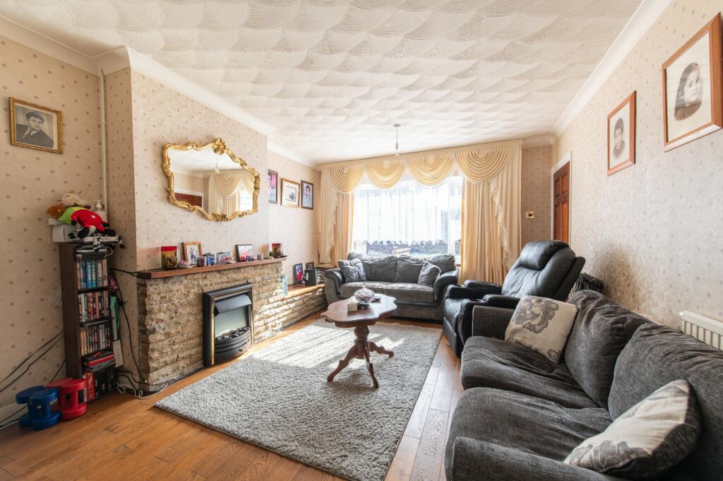 Additional image 22 of Dorset Crescent, Gravesend, Kent, DA12