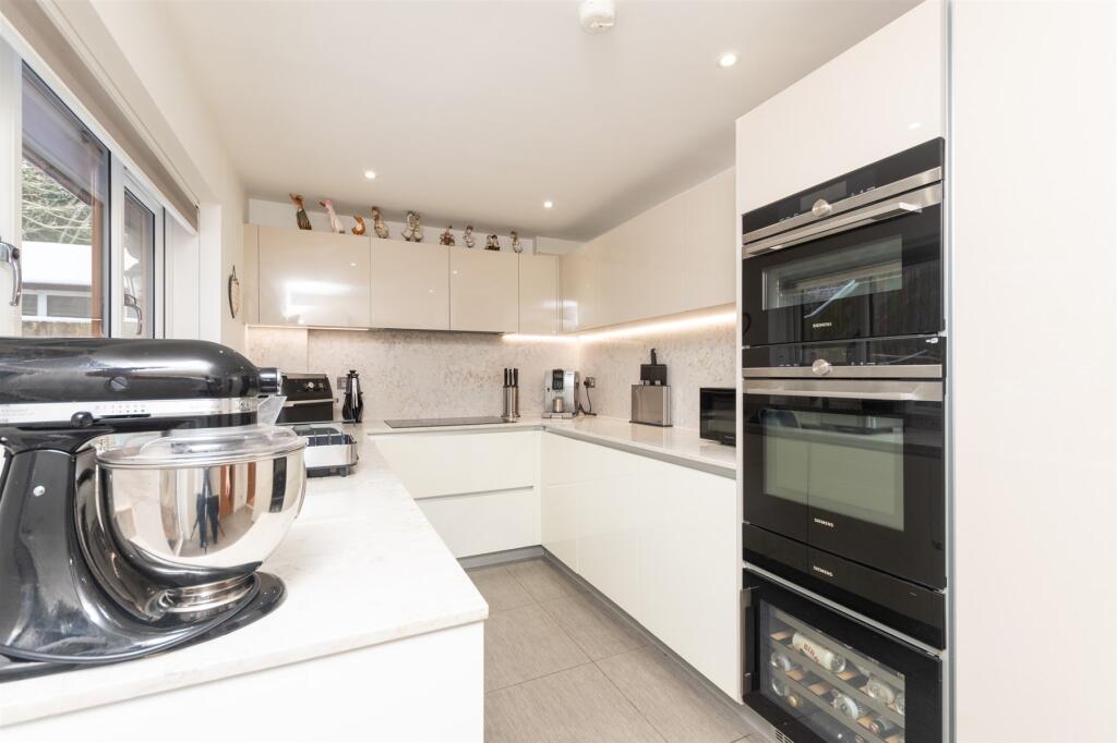 Additional image 14 of Rhododendron Avenue, Meopham, Kent