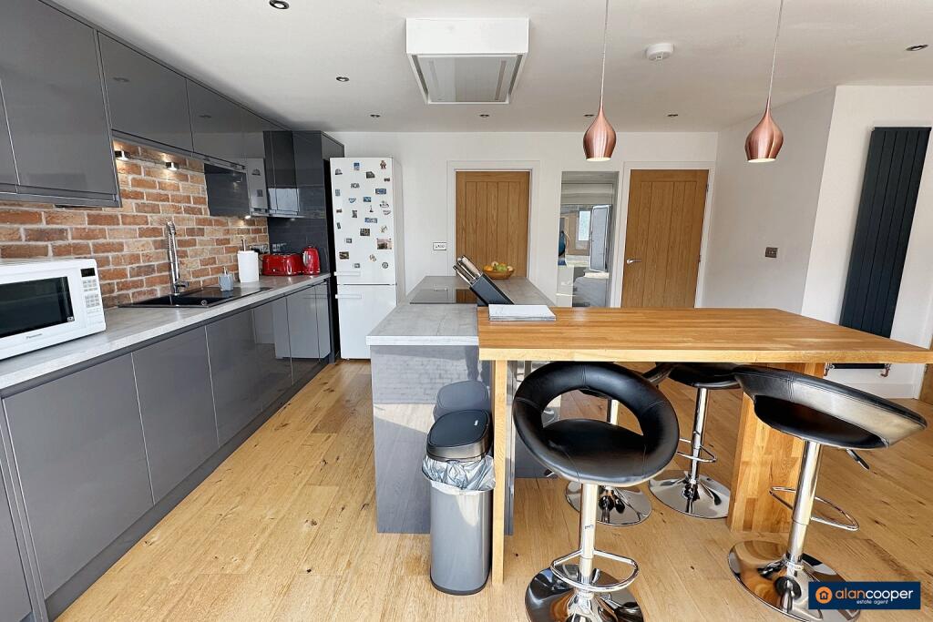 Additional image 9 of Wolvey Road, Bulkington, CV12 9JR