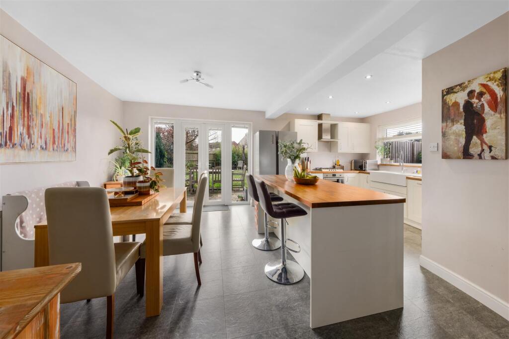 Additional image 5 of Oakwood Grove, Warwick