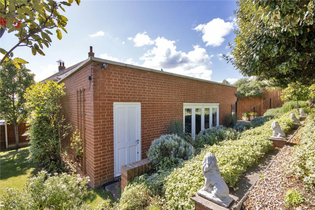 Additional image 4 of Marine Parade, Whitstable, Kent, CT5