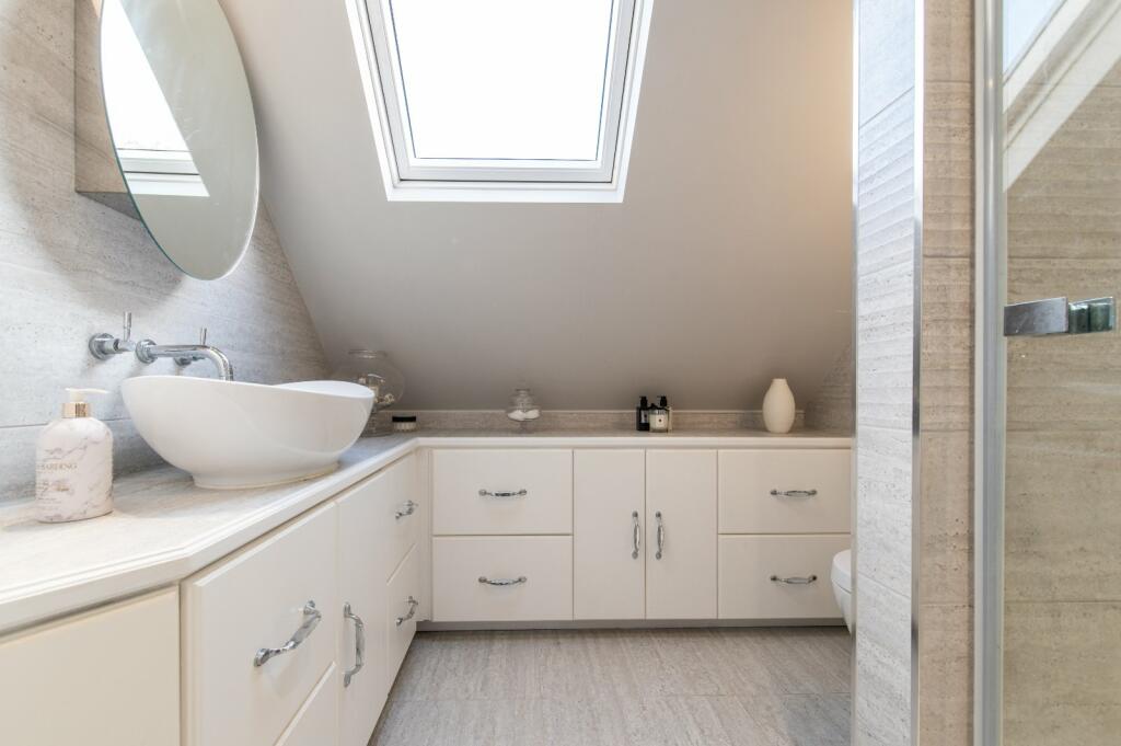 Additional image 12 of Conifer Drive, Meopham, Gravesend, Kent, DA13