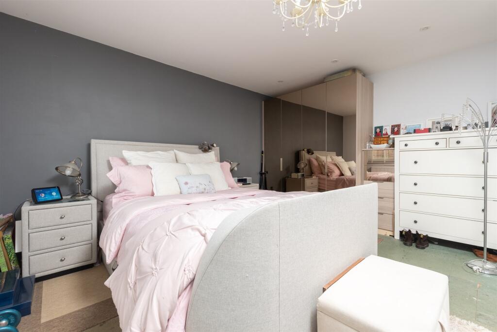 Additional image 11 of Wrotham Road, Gravesend, Kent