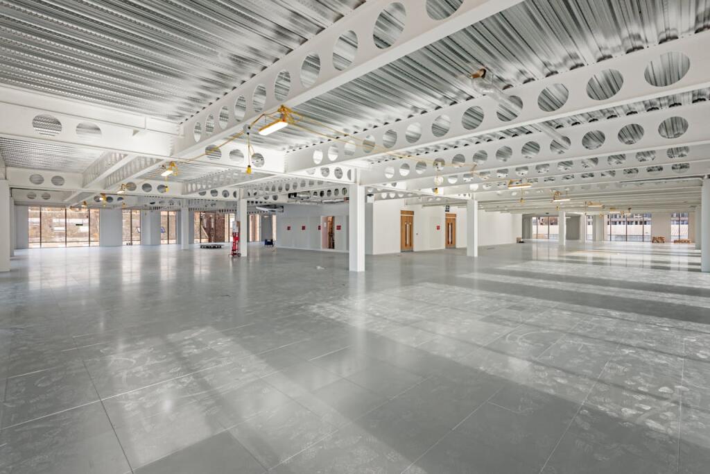 Additional image 5 of 2 Greenmarket, Dundee, DD1 4QB