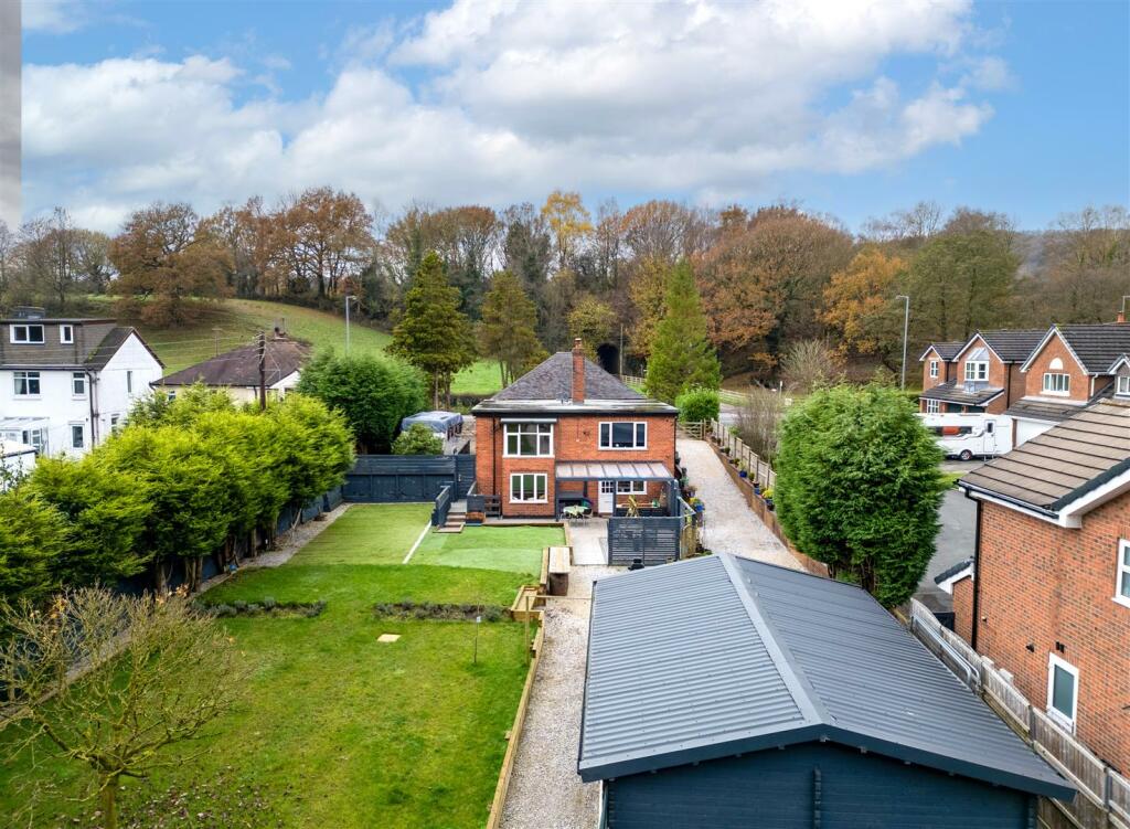 Whitegates, Whitemore