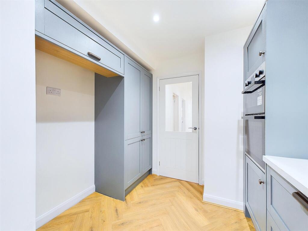 Additional image 7 of Alpine Rise, Styvechale Grange, Coventry