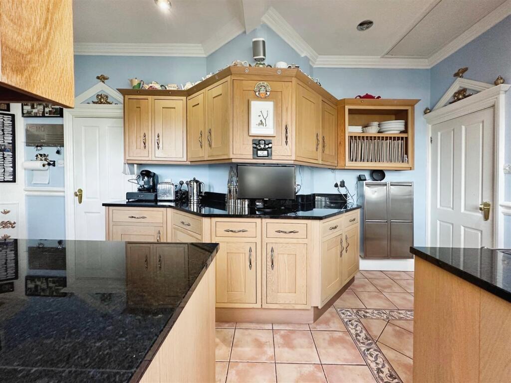 Additional image 46 of Westhill Road, Blackdown, Leamington Spa