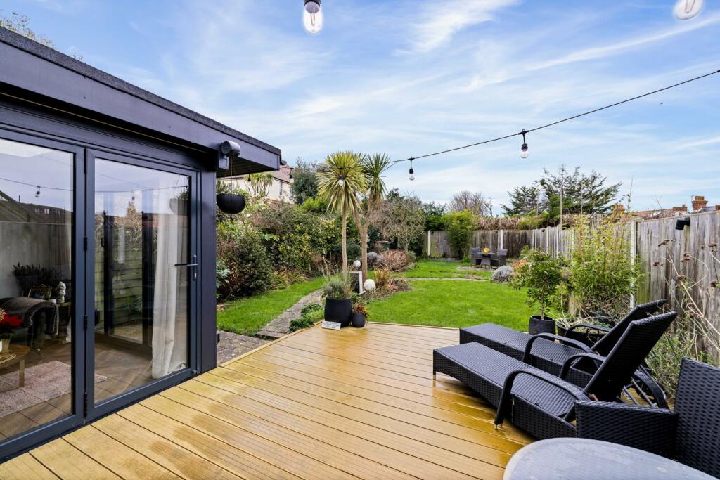 Additional image 17 of Wear Bay Crescent, Folkestone, CT19