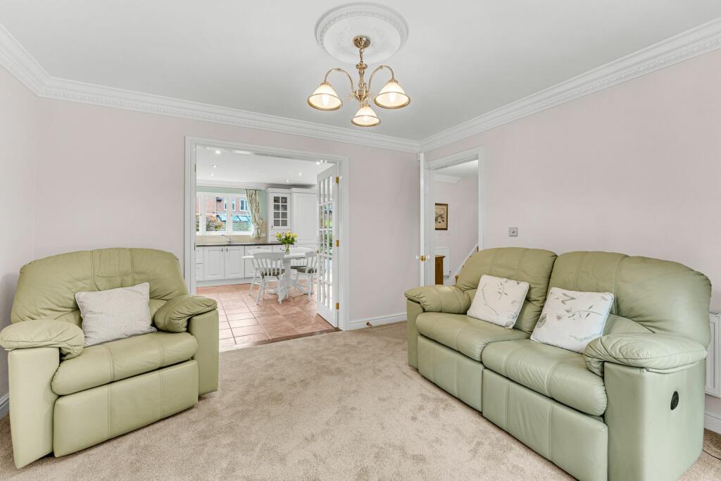 Additional image 16 of Spacious, 5 Bedroom home near the Whitegate Way