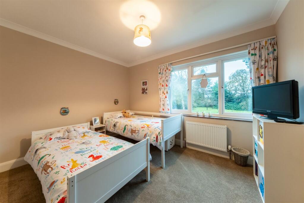 Additional image 42 of Rosslyn Lane, Cuddington