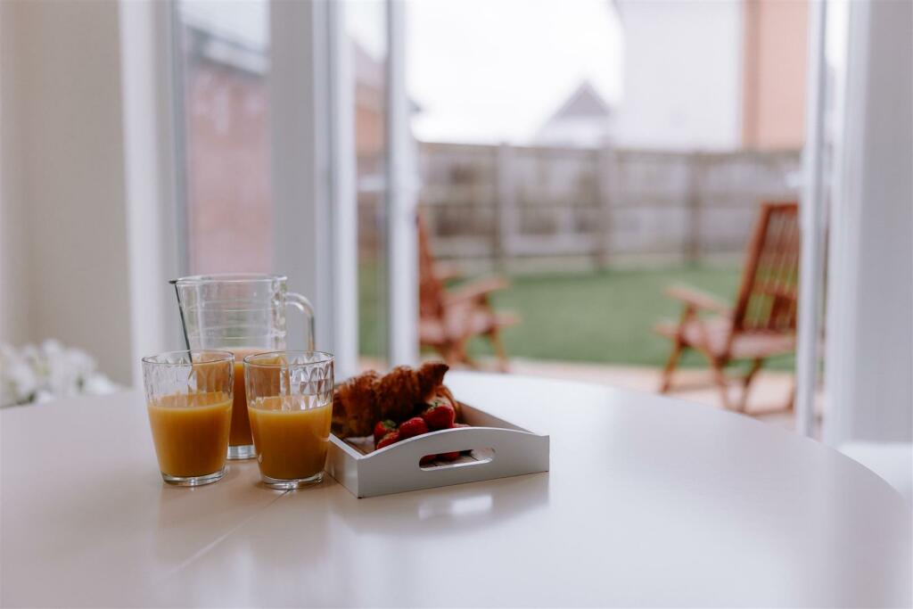 Additional image 12 of Immaculate detached Redrow property on prized cul-de-sac