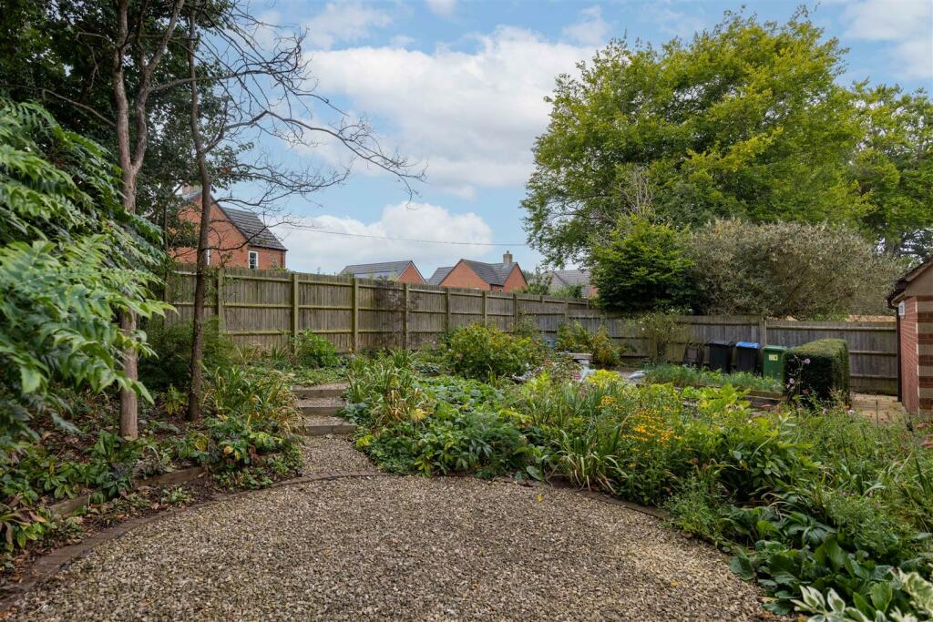 Additional image 21 of Walton Way, Wellesbourne