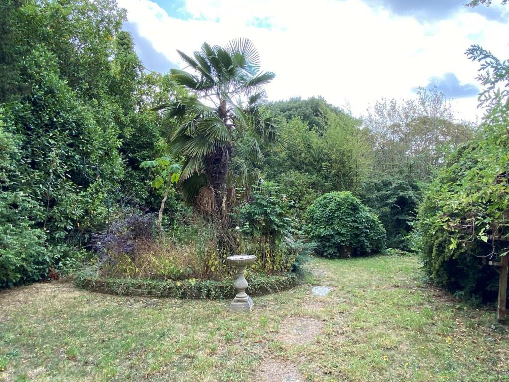 Additional image 25 of Thong Lane, Shorne,