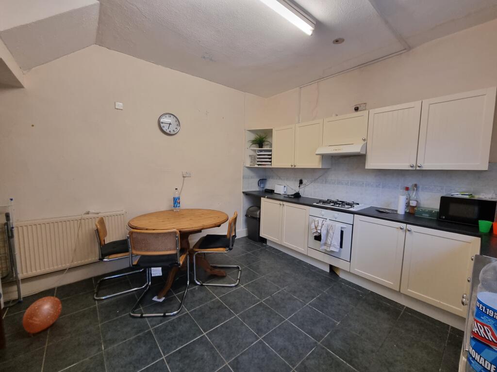 Additional image 3 of Garden Flat, 63 Avenue Road, Leamington Spa