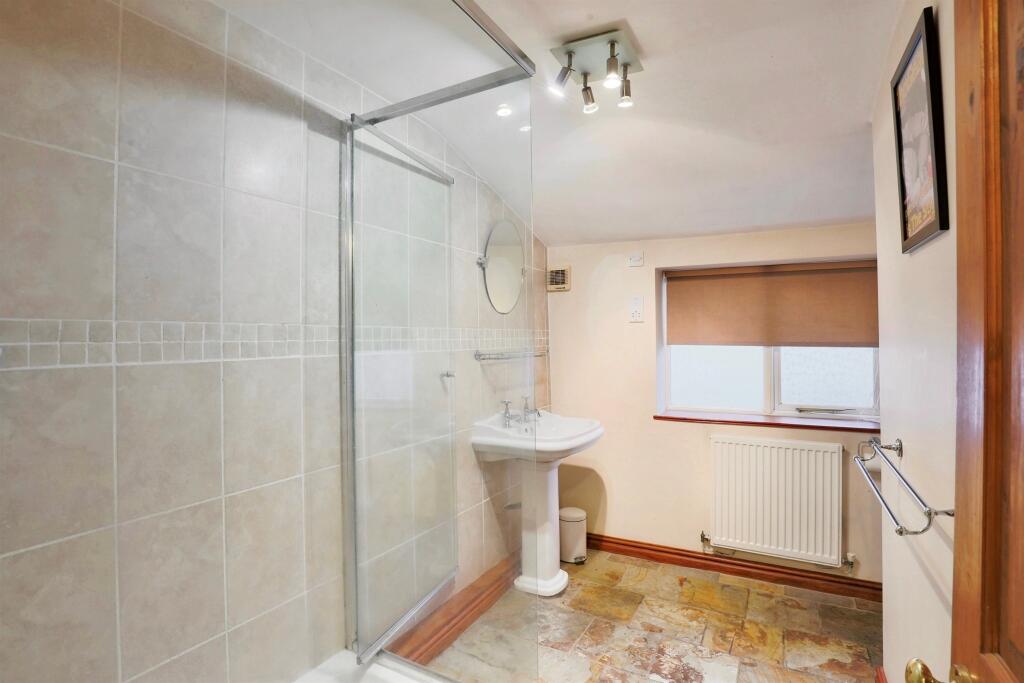 Additional image 16 of Bridge Street, Kineton, Warwick