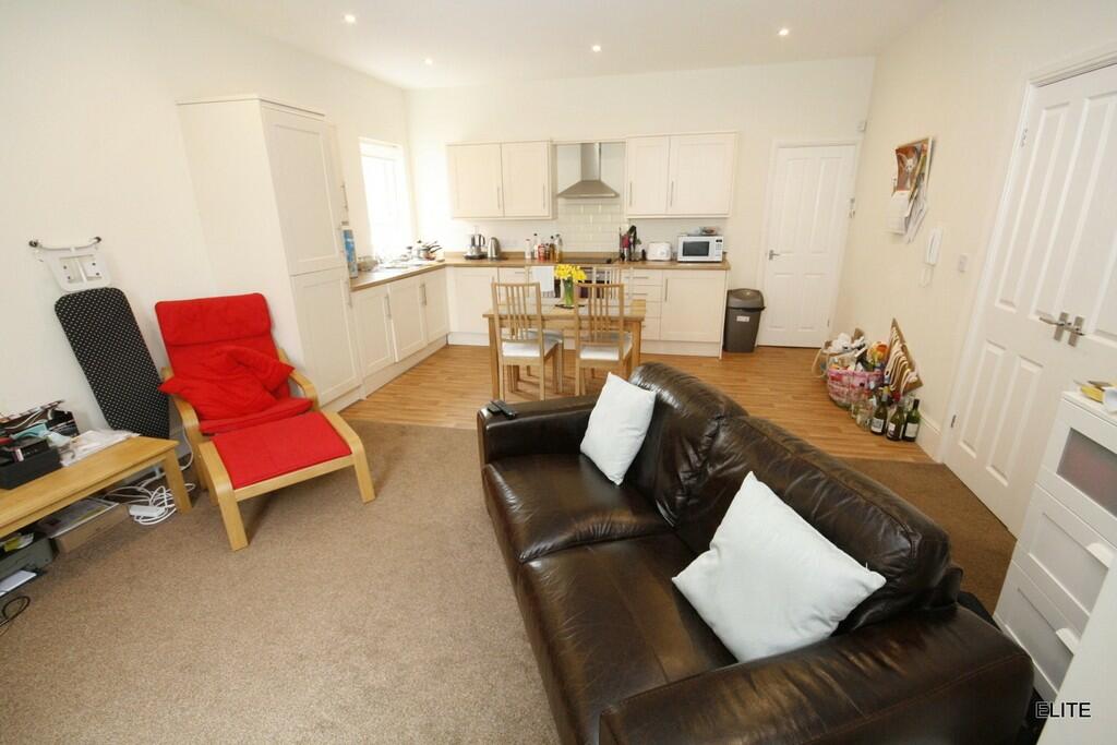 Additional image 4 of Gilesgate, Durham