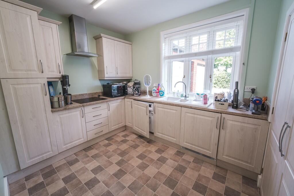 Additional image 15 of Tunstall