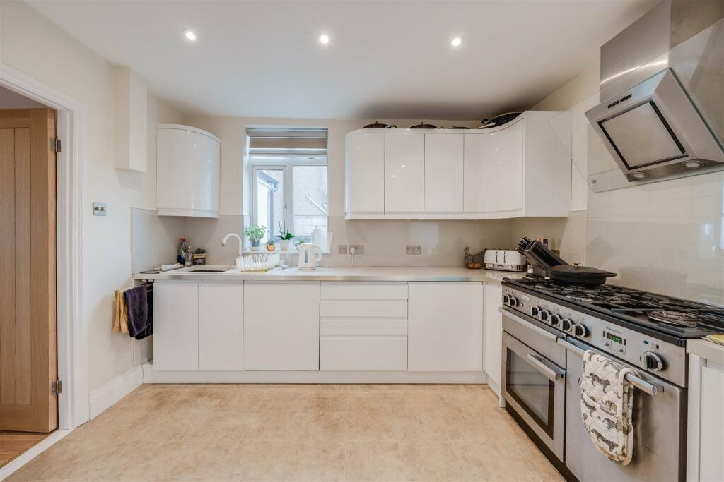 Additional image 5 of Broomhill Road, Dartford