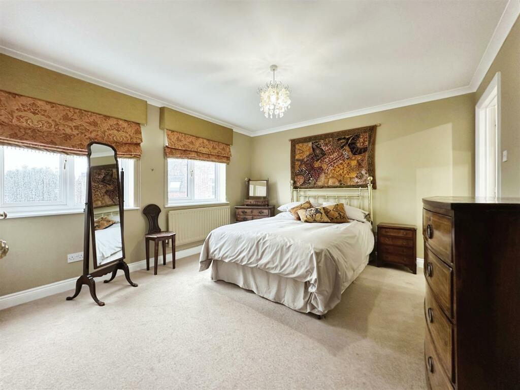 Additional image 14 of Russell Terrace, Leamington Spa