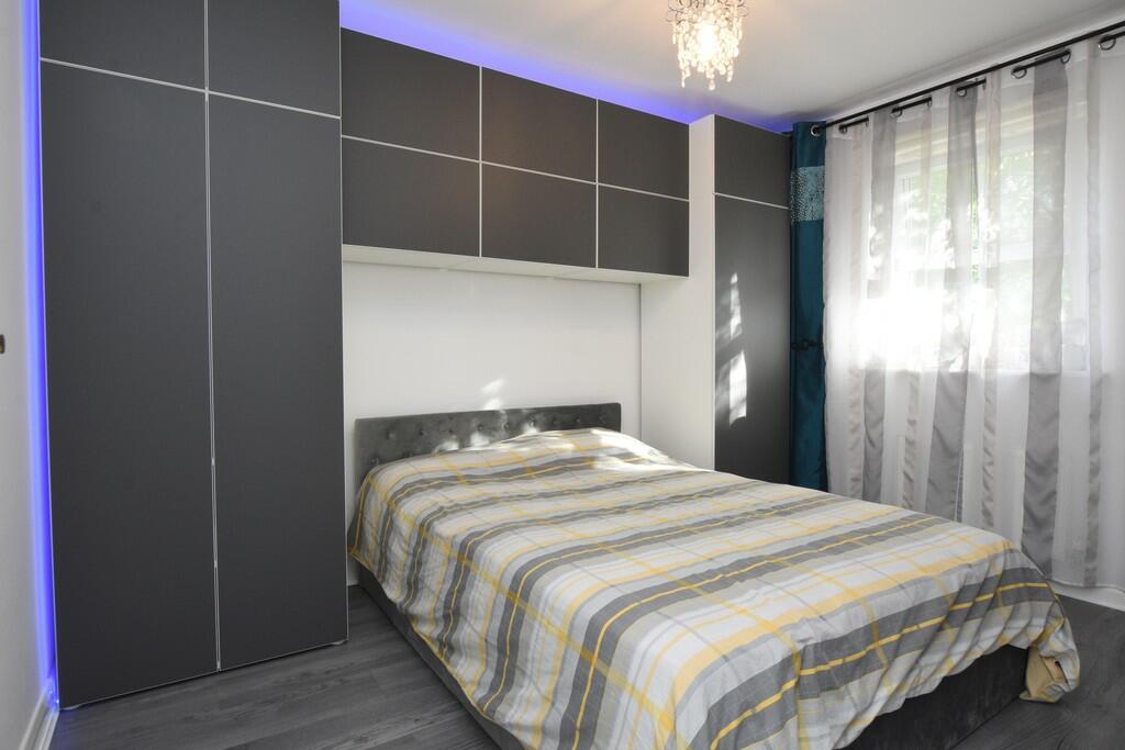 Additional image 8 of Overbecks Close, Rugby