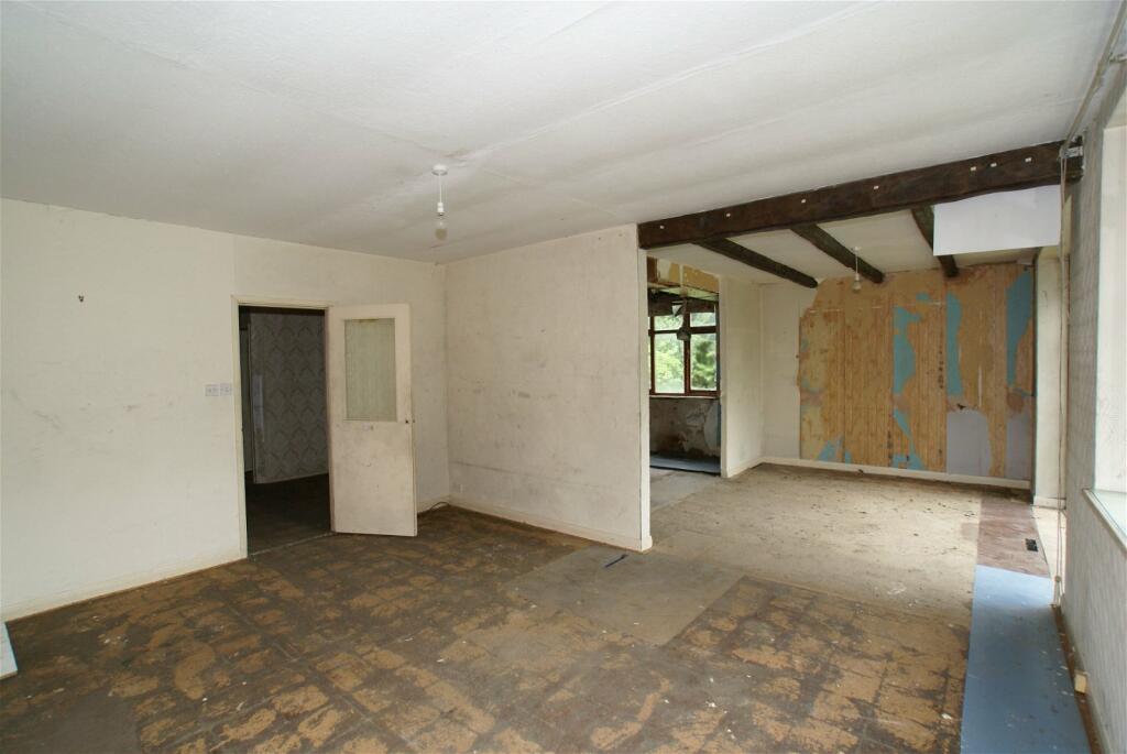 Additional image 5 of Warney Lodge, Old Road, Darley Dale.