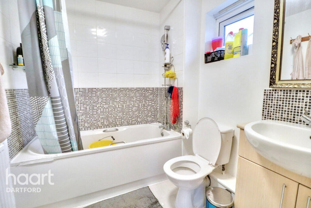 Additional image 8 of Critchley Avenue, Dartford