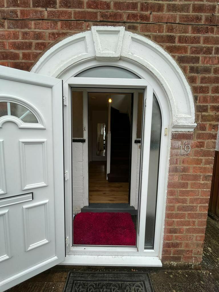 Additional image 2 of The Close, Leamington Spa, Warwickshire, CV31