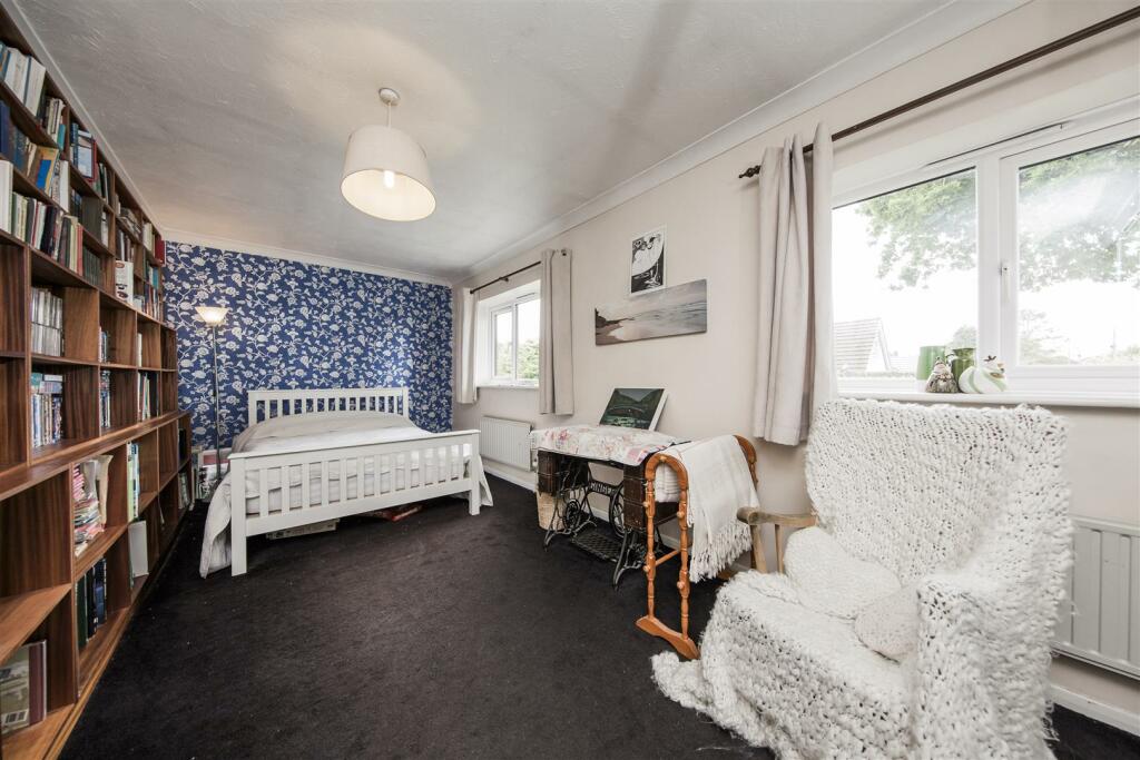 Additional image 18 of Southfleet Avenue, Longfield