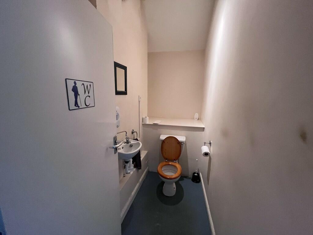 Additional image 10 of King Street, Bakewell, Derbyshire, DE45 1DZ